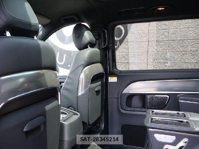 Mercedes Benz V-CLASS 2024-10 8366998-3