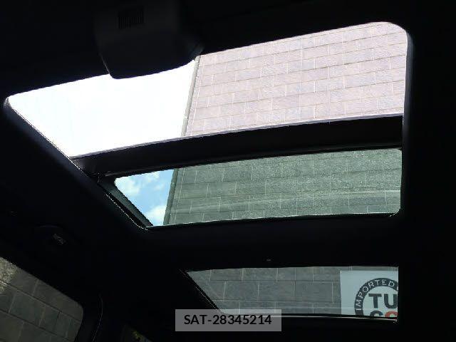 Mercedes Benz V-CLASS 2024-10 8366998-8