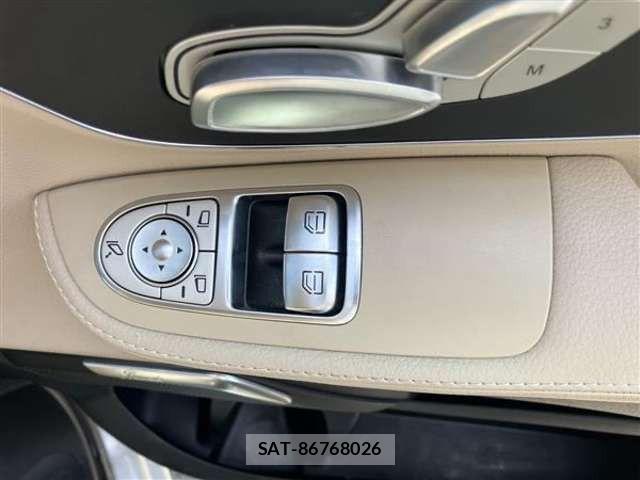 Mercedes Benz V-CLASS 2018-02 8413588-13