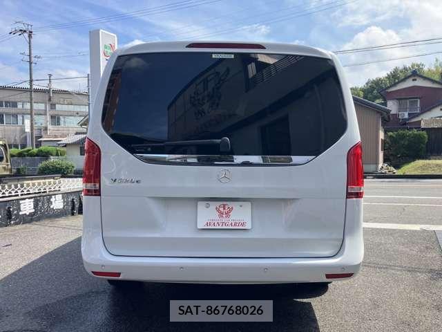 Mercedes Benz V-CLASS 2018-02 8413588-7