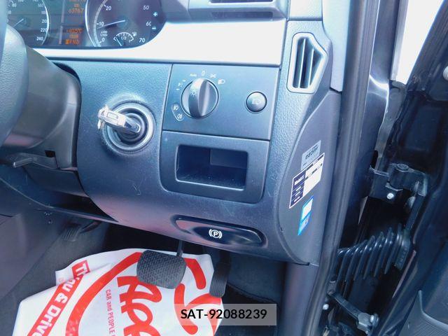 Mercedes Benz V-CLASS 2013-12 8525753-17