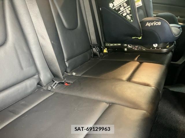 Mercedes Benz V-CLASS 2020-04 8562666-9