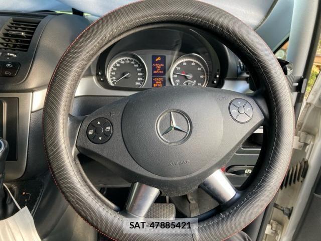 Mercedes Benz V-CLASS 2011-04 8562667-14