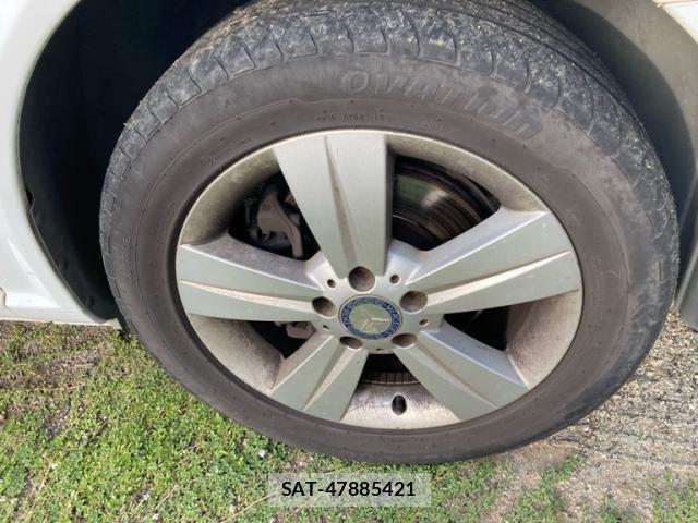 Mercedes Benz V-CLASS 2011-04 8562667-6