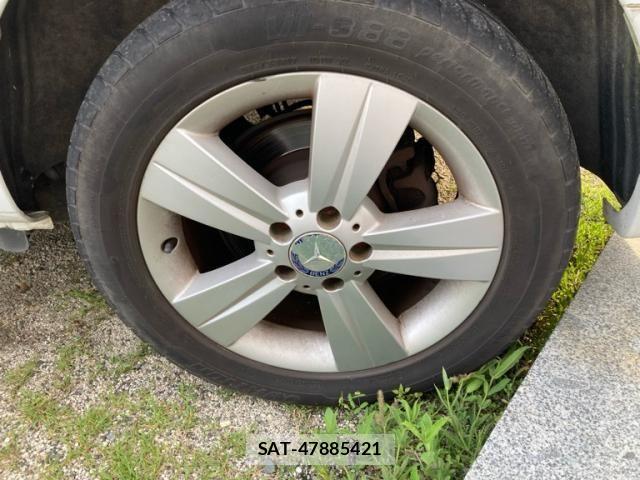 Mercedes Benz V-CLASS 2011-04 8562667-8