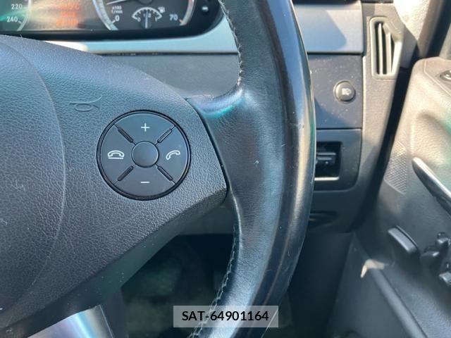 Mercedes Benz V-CLASS 2013-03 8685949-13