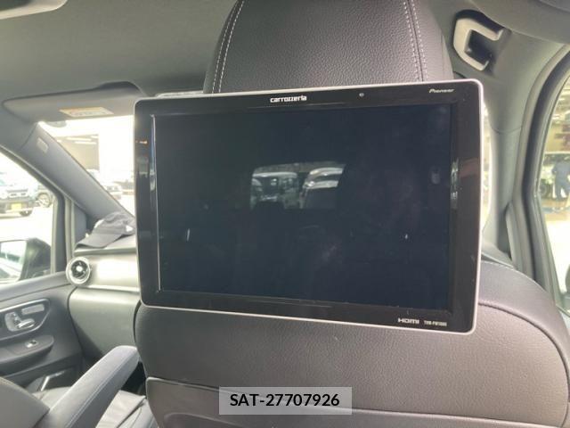 Mercedes Benz V-CLASS 2022-03 8743956-23