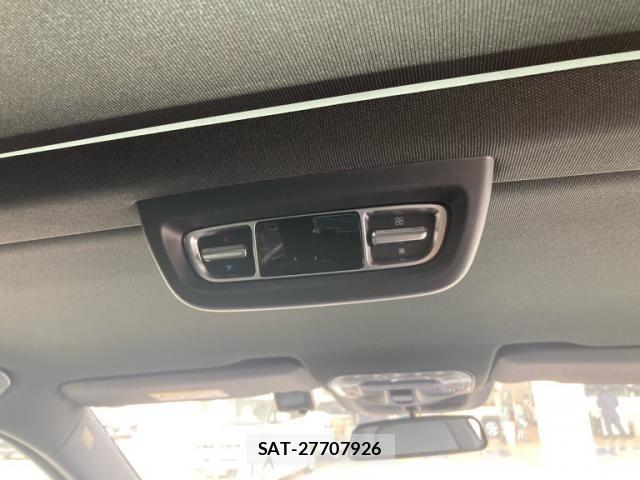 Mercedes Benz V-CLASS 2022-03 8743956-24