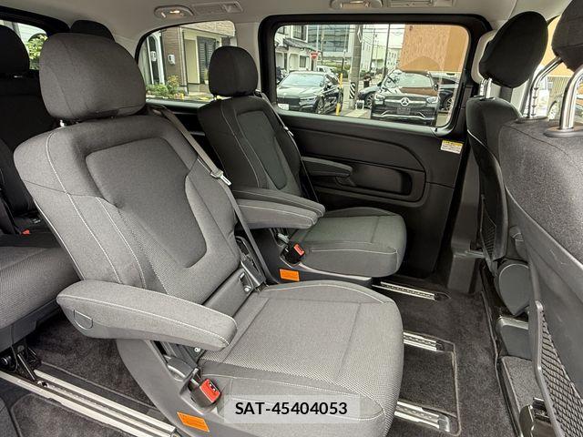 Mercedes Benz V-CLASS 2019-11 8830311-12