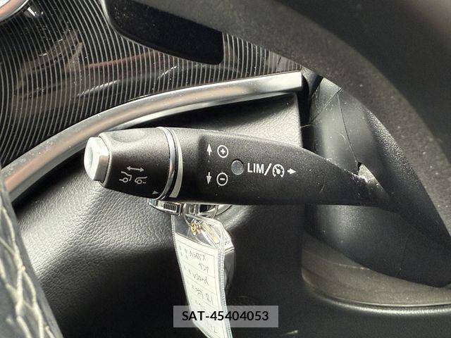 Mercedes Benz V-CLASS 2019-11 8830311-19