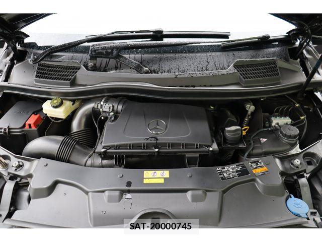 Mercedes Benz V-CLASS 2017-01 8830309-24