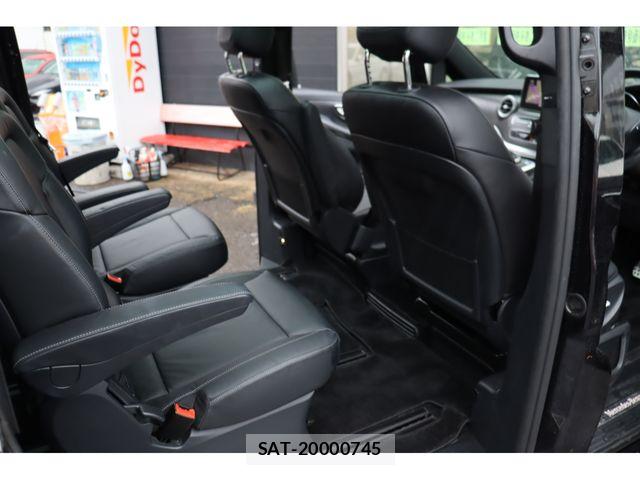 Mercedes Benz V-CLASS 2017-01 8830309-3