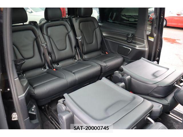 Mercedes Benz V-CLASS 2017-01 8830309-4