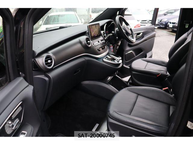 Mercedes Benz V-CLASS 2017-01 8830309-6