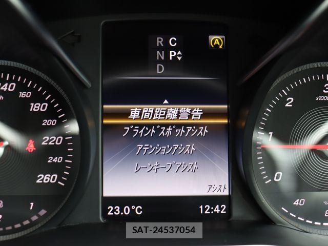 Mercedes Benz V-CLASS 2017-06 8830310-11