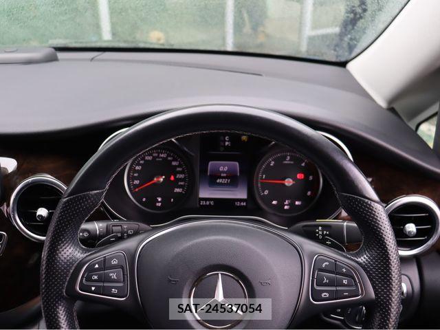 Mercedes Benz V-CLASS 2017-06 8830310-13