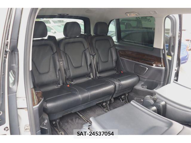 Mercedes Benz V-CLASS 2017-06 8830310-4