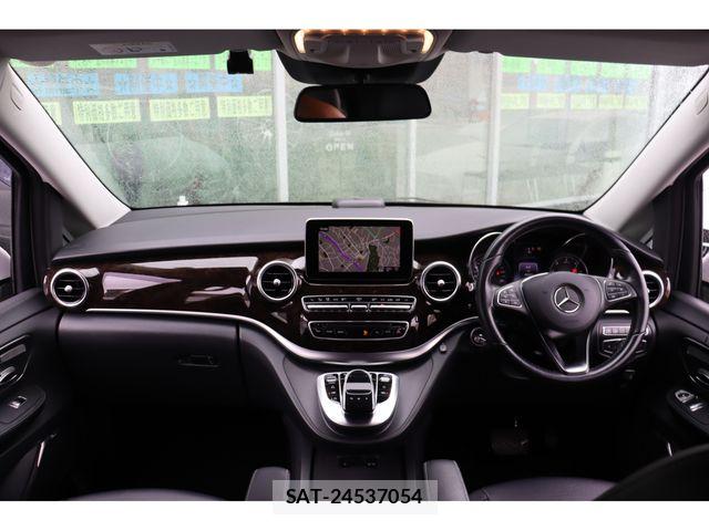 Mercedes Benz V-CLASS 2017-06 8830310-5