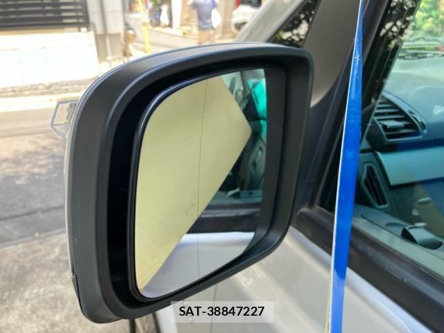 Mercedes Benz V-CLASS 2013-04 8830313-13