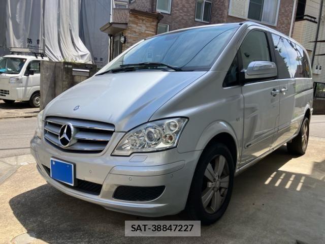 Mercedes Benz V-CLASS 2013-04 8830313-2