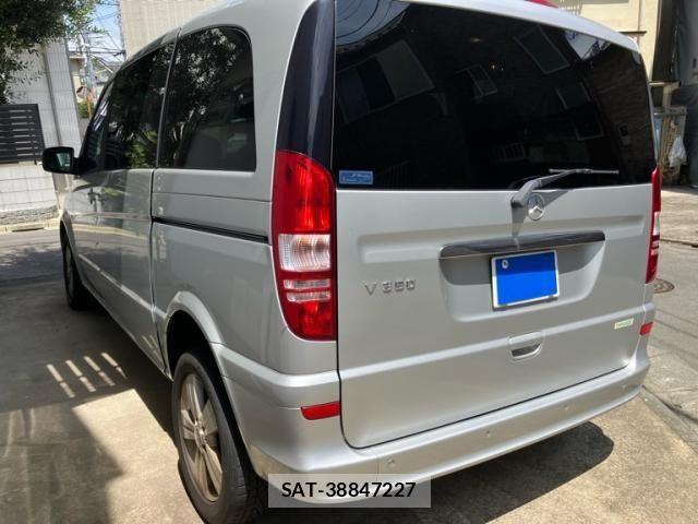 Mercedes Benz V-CLASS 2013-04 8830313-4