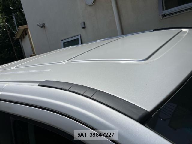 Mercedes Benz V-CLASS 2013-04 8830313-6