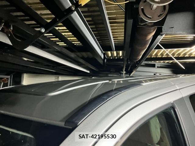 Mercedes Benz V-CLASS 2016-05 8883909-14