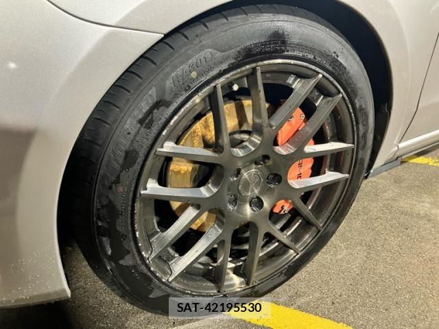 Mercedes Benz V-CLASS 2016-05 8883909-15