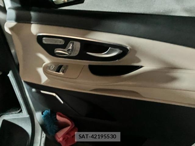 Mercedes Benz V-CLASS 2016-05 8883909-4