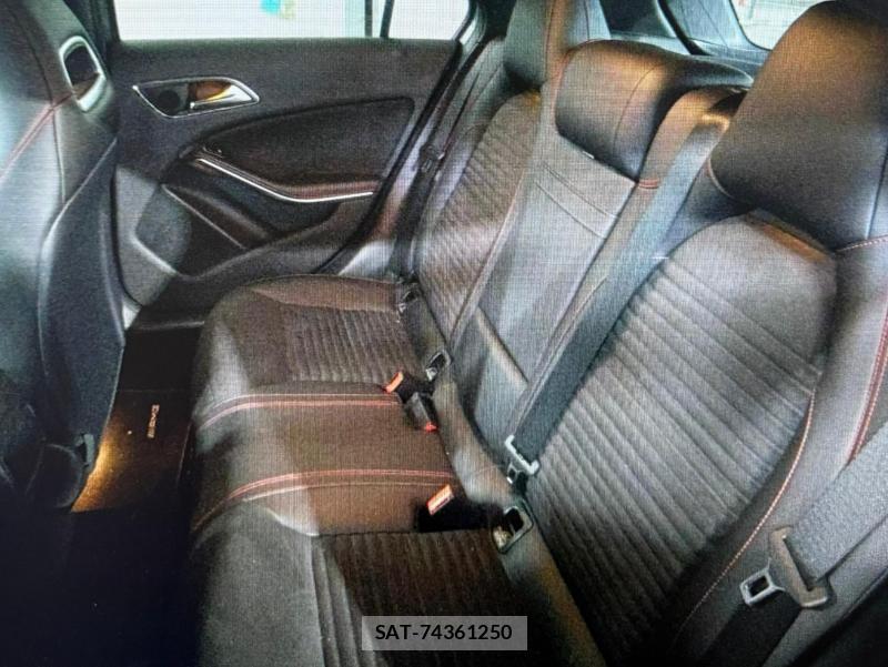 Mercedes Benz A-CLASS 2013 1298878-5