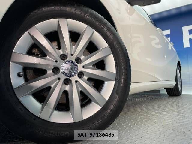 Mercedes Benz A-CLASS 2016-12 927815-12