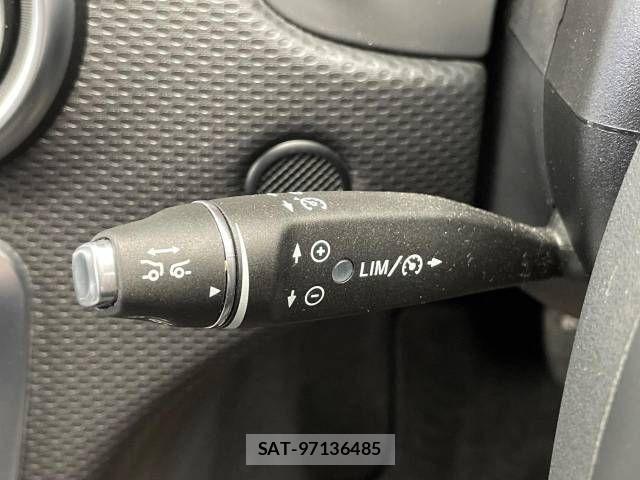Mercedes Benz A-CLASS 2016-12 927815-3
