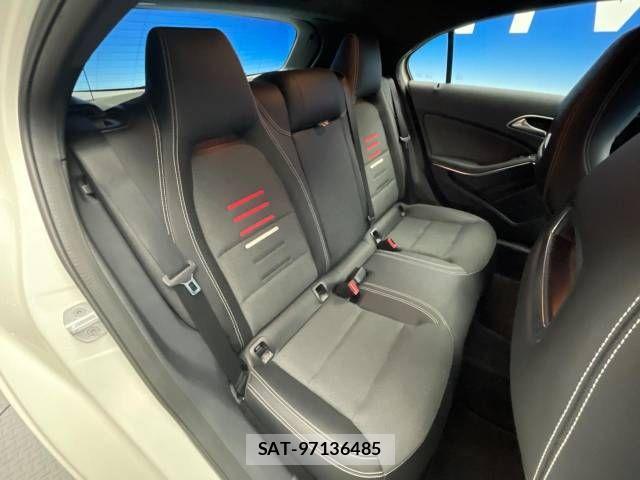 Mercedes Benz A-CLASS 2016-12 927815-8