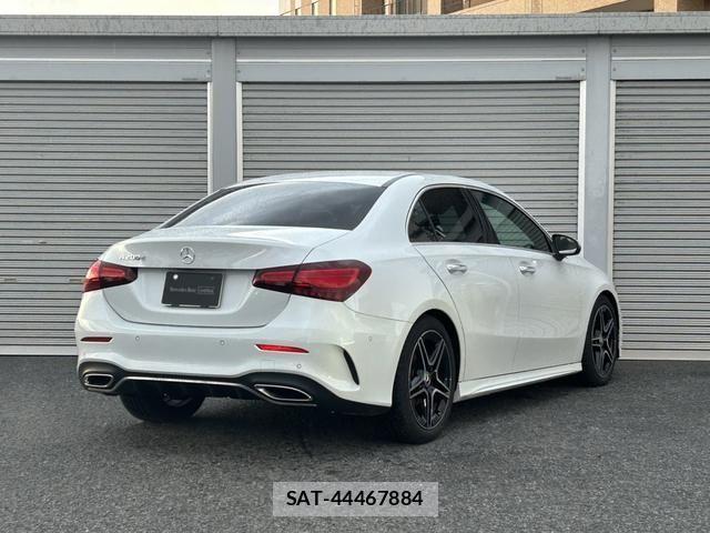 Mercedes Benz A-CLASS 2023-05 834884-13