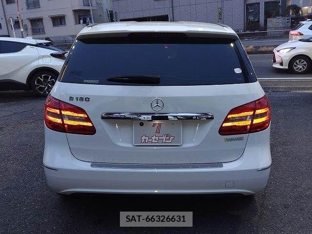 Mercedes Benz B-CLASS 2013-08 730627-16