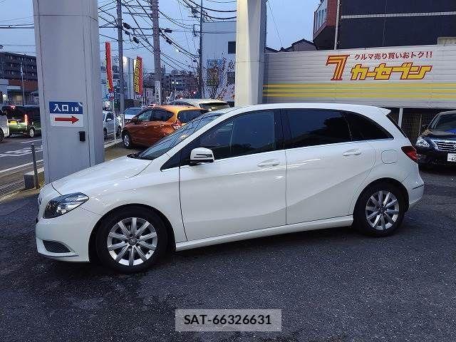 Mercedes Benz B-CLASS 2013-08 730627-18