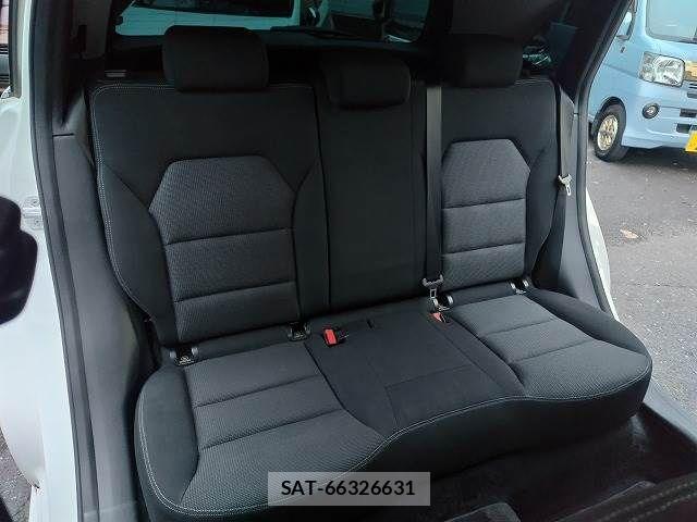 Mercedes Benz B-CLASS 2013-08 730627-26