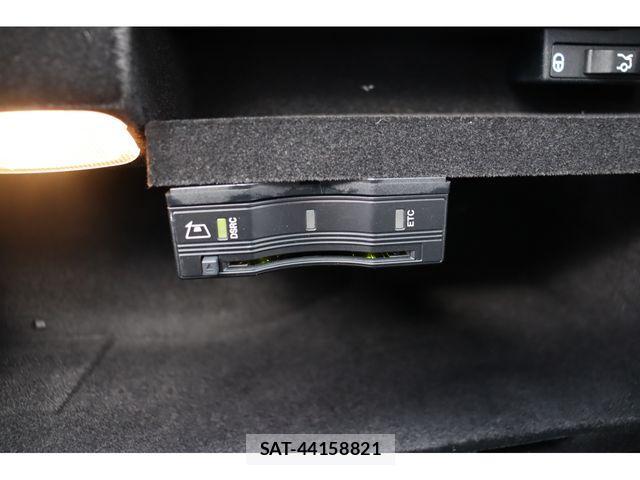 Mercedes Benz C-CLASS 2017-01 633365-10