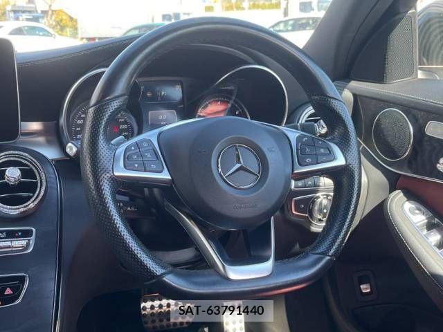 Mercedes Benz C-CLASS 2017-03 769436-11