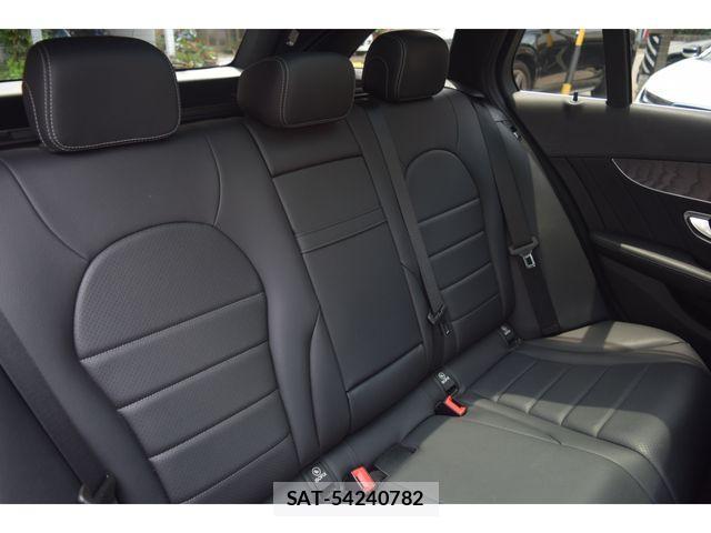 Mercedes Benz C-CLASS 2018-05 1072883-17