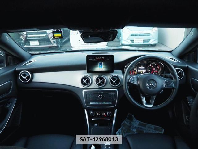 Mercedes Benz CLA-CLASS 2017-08 789265-5
