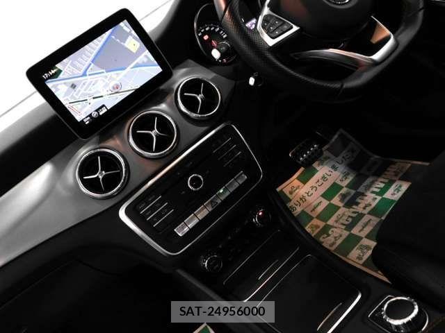 Mercedes Benz CLA-CLASS 2018-10 957984-3