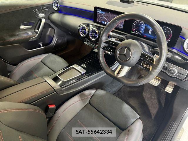 Mercedes Benz CLA-CLASS 2024-04 803174-1