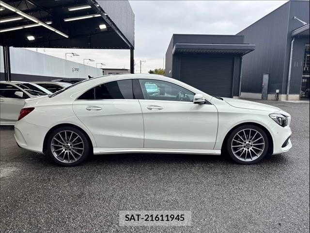 Mercedes Benz CLA-CLASS 2017-11 826407-14