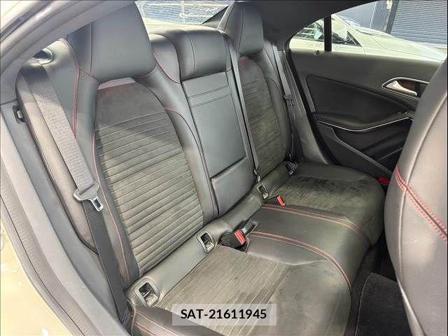 Mercedes Benz CLA-CLASS 2017-11 826407-6