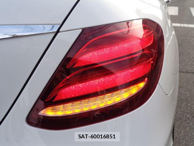 Mercedes Benz E-CLASS 2017-05 639947-11