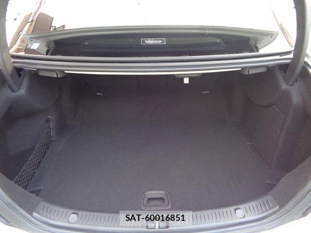 Mercedes Benz E-CLASS 2017-05 639947-12