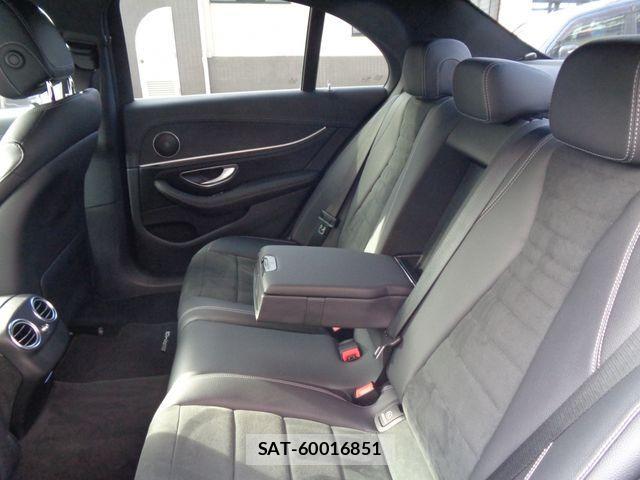 Mercedes Benz E-CLASS 2017-05 639947-23