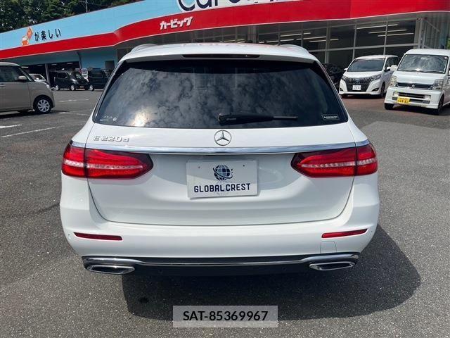 Mercedes Benz E-CLASS 2018-09 611788-9