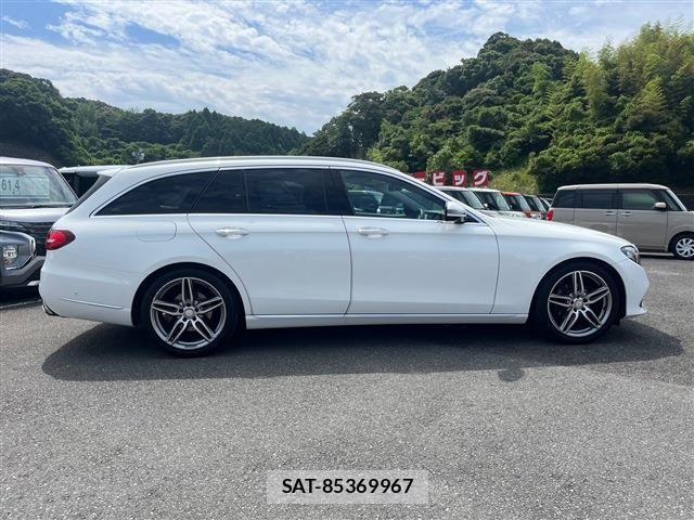 Mercedes Benz E-CLASS 2018-09 611788-11